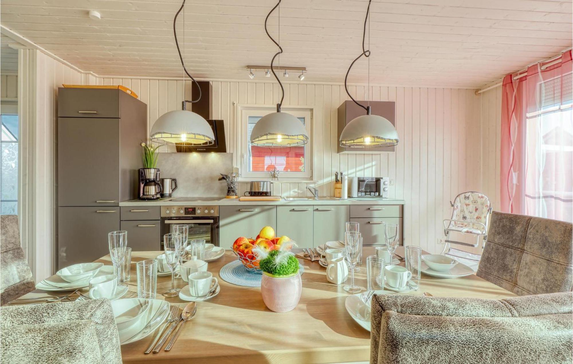 2 Bedroom Nice Home In Zerpenschleuse Екстериор снимка